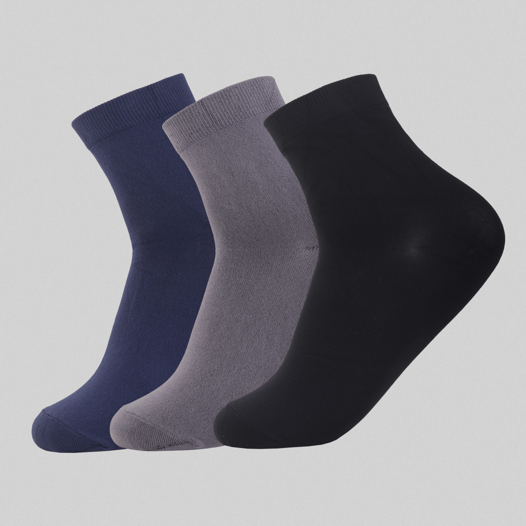Close-up soft cotton fabric of men’s ankle socks pack of 3 breathable material